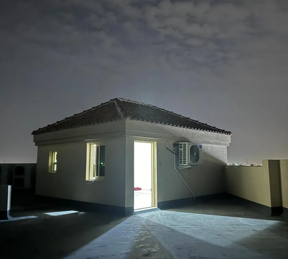 Studio With Roof Ajman 0*,
